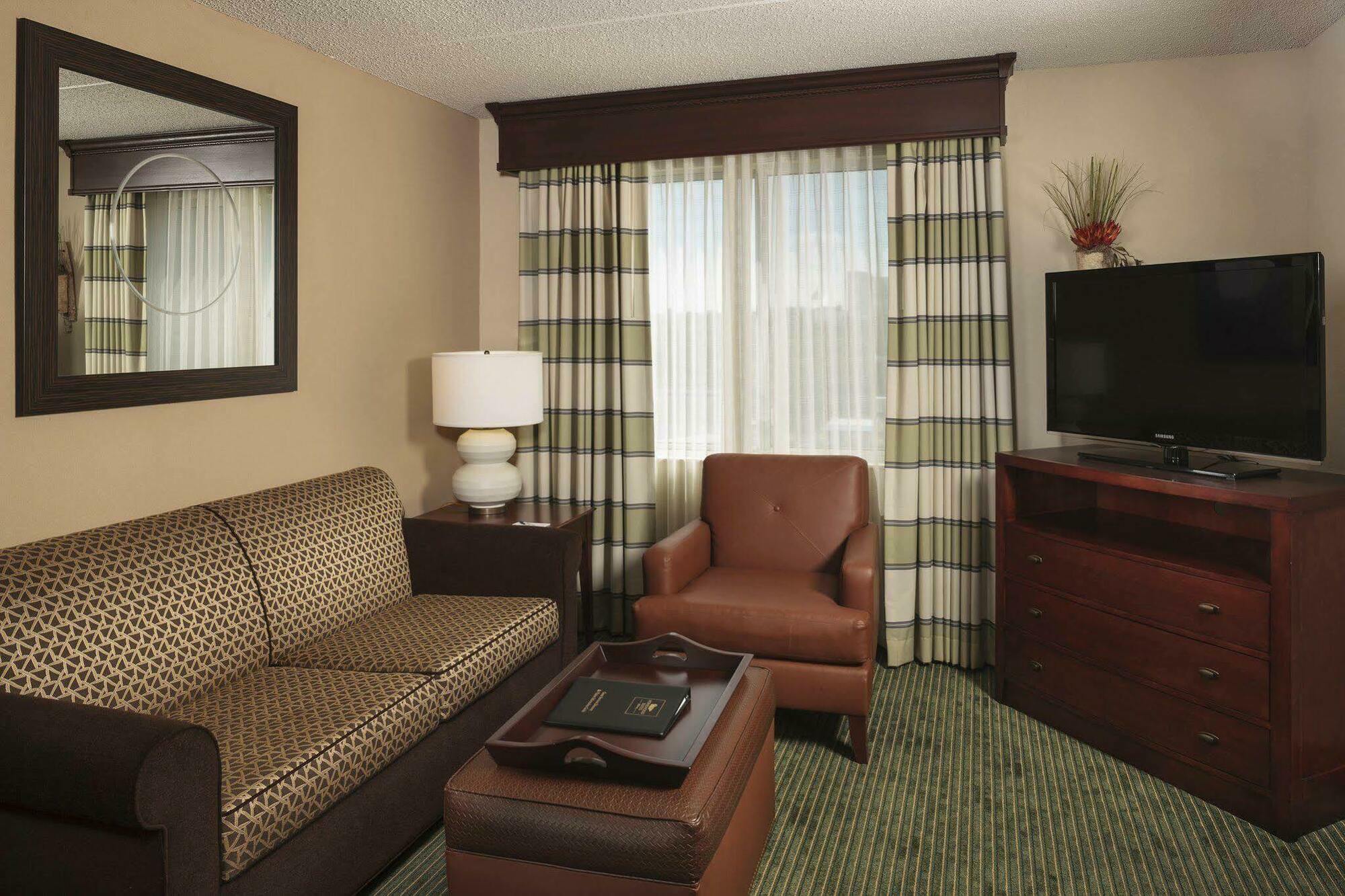 Homewood Suites By Hilton Dallas Market Center Exterior foto
